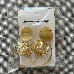 Unique dangling earrings